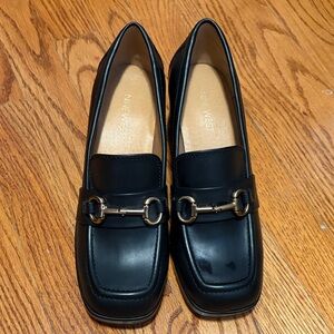 Nine West Classic Black Loafers with Gold Accents